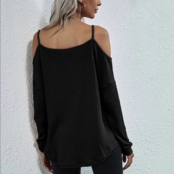Waffle knit long sleeve cold shoulder top white - Picture 8 of 8